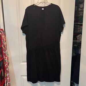 Old Navy Black knit casual short sleeve Dress